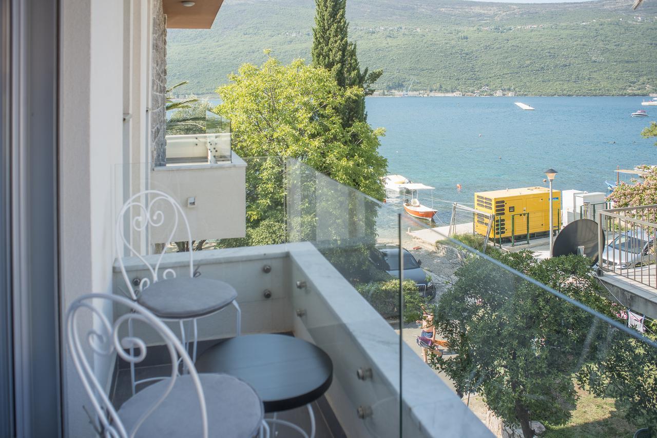Riva Residence Ðenovići Eksteriør billede