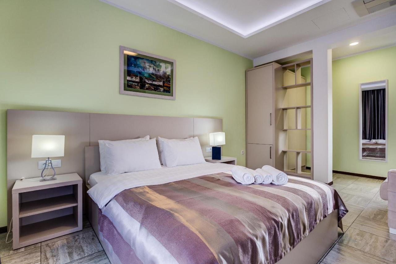 Riva Residence Ðenovići Eksteriør billede
