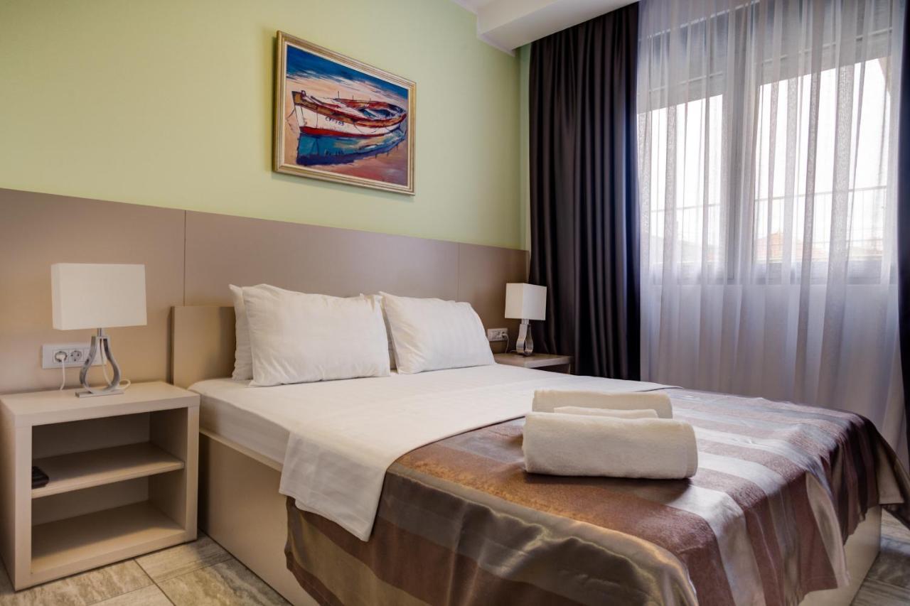 Riva Residence Ðenovići Eksteriør billede