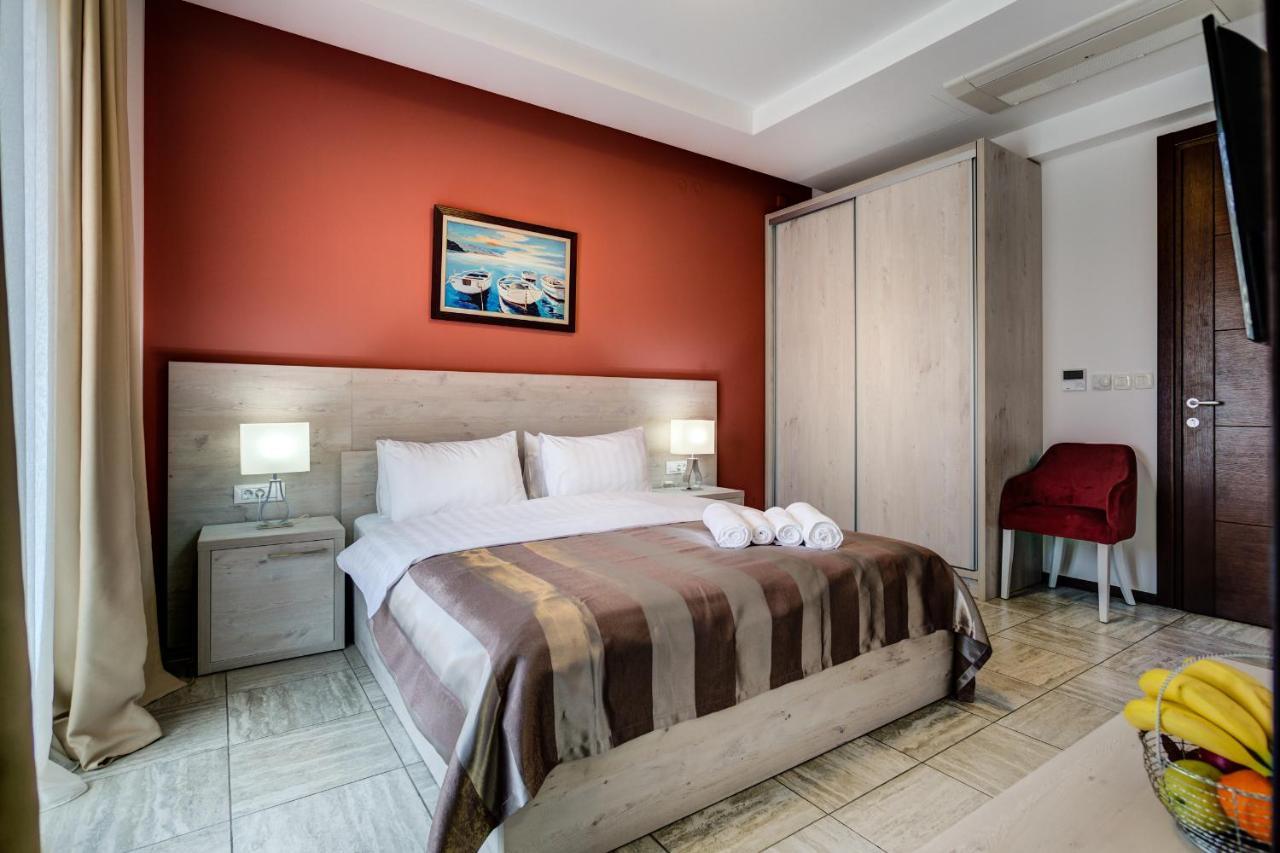 Riva Residence Ðenovići Eksteriør billede